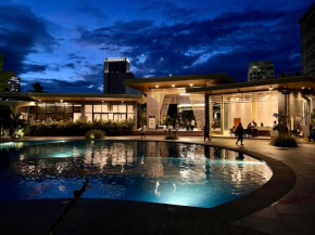 Grand stay